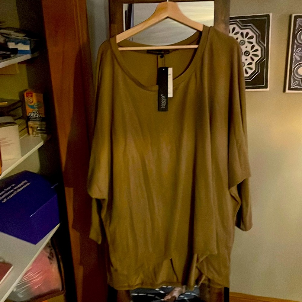 Mid size sleeve. New, XXXXL